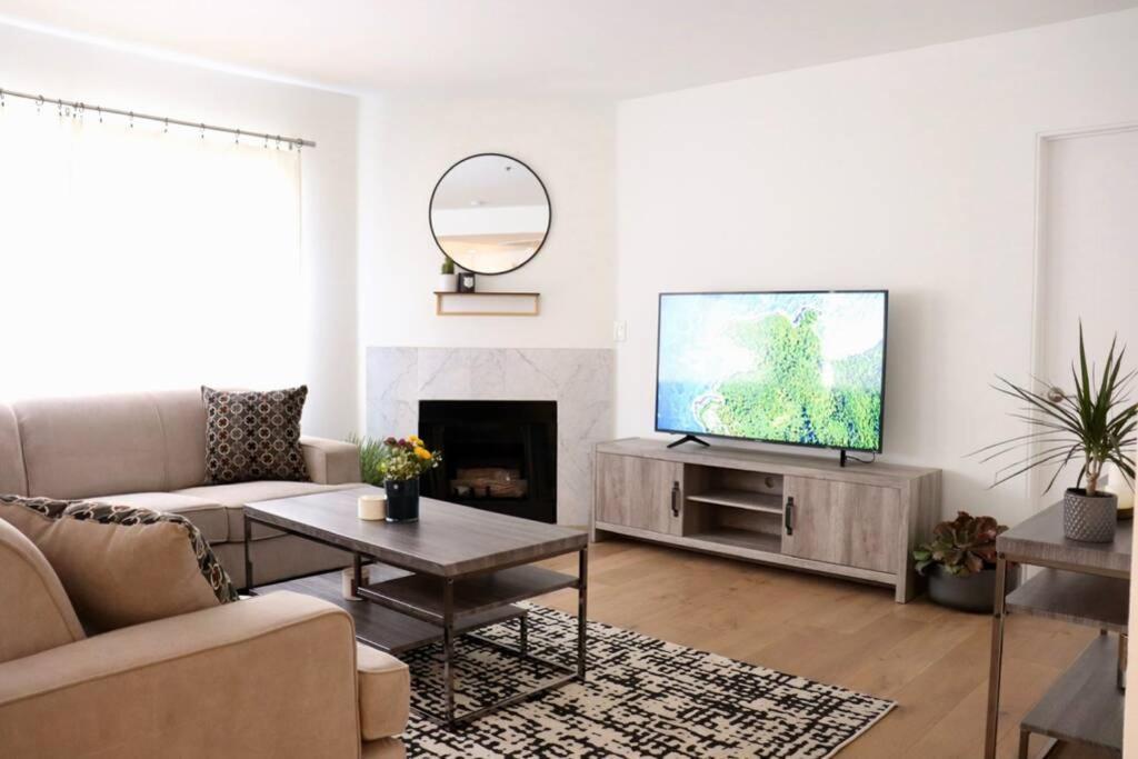 Heart Of West Hollywood Modern Suite 2 Bedroom 2 Bath ロサンゼルス エクステリア 写真