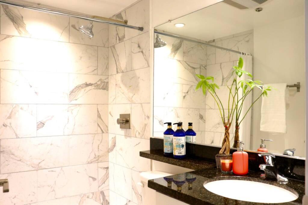 Heart Of West Hollywood Modern Suite 2 Bedroom 2 Bath ロサンゼルス エクステリア 写真