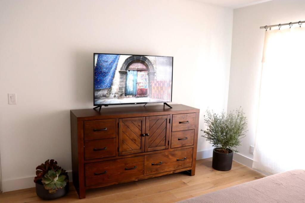 Heart Of West Hollywood Modern Suite 2 Bedroom 2 Bath ロサンゼルス エクステリア 写真
